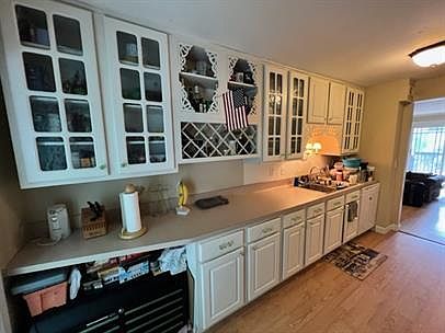 5th image of 2000 Tall Oaks Dr APT 3B