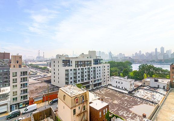 4th image of 11-24 31st Ave #8D