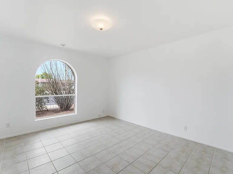 1107 N July Cir — Photo 13