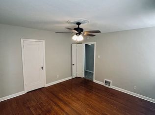 8008 Troost Ave, Saint Louis, MO 63123