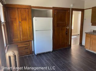 2876 N 40th St, Milwaukee, WI 53210