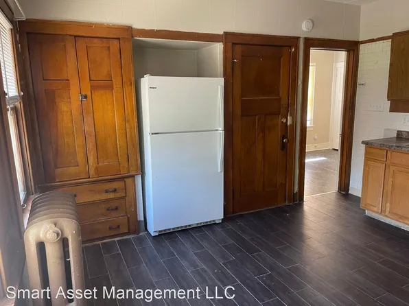 2876 N 40th St, Milwaukee, WI 53210