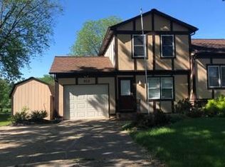 515 W 61st St, Davenport, IA 52806