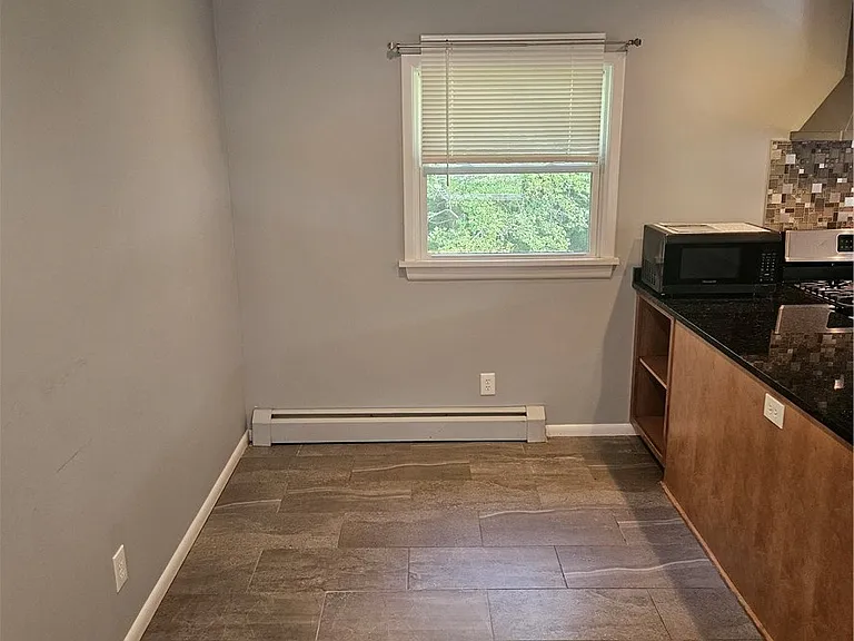 80 David Ave — Photo 10