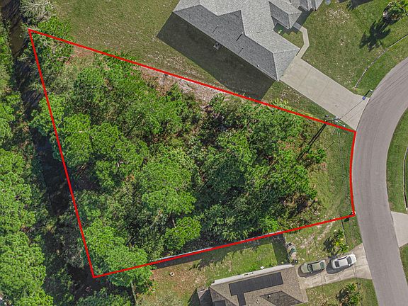3rd image of 1611 SW Penrose Avenue