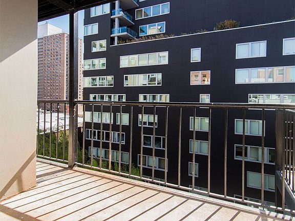 4th image of 448 W 19th St #3L