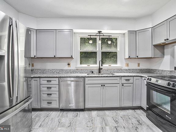 2nd image of 10209 Norwood Ct