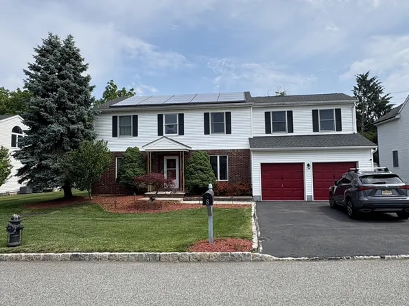 8 Camp Bal Pl, Little Falls, NJ 07424