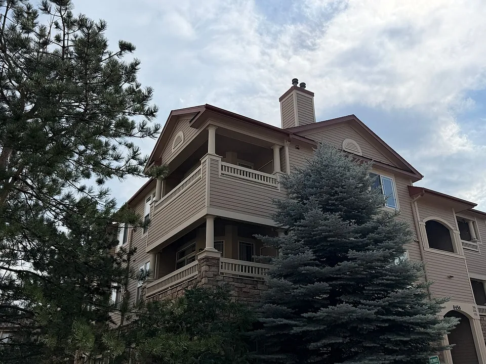 8456 S Hoyt Way #308