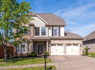 241 Meandering Dr, Lebanon, TN 37090