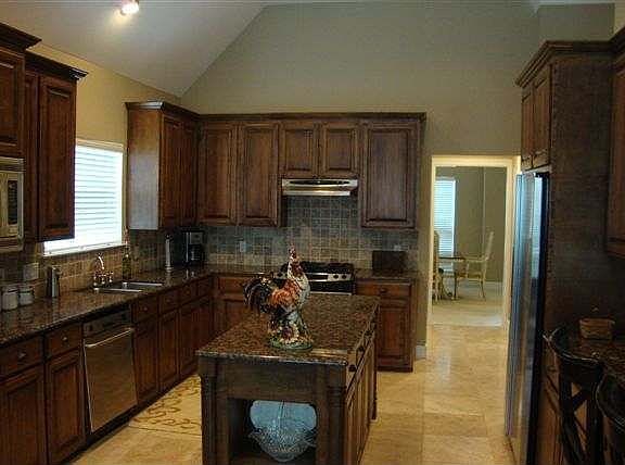 2nd image of 3172 Lancaster Ln