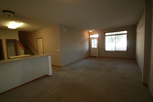 2nd image of 851 Willow Glen Ct #1403