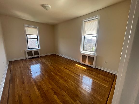 2nd image of 6298 Saunders St APT 3