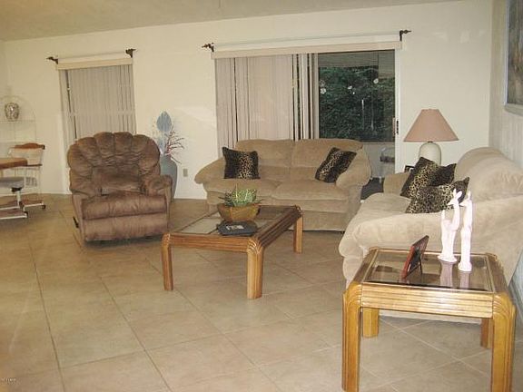 2nd image of 6218 Yellowstone Dr