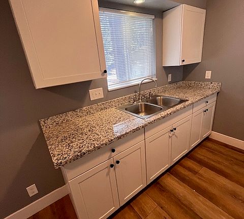 2nd image of 3678 Larch Ave #5
