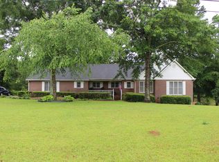 135 Conifer Dr, Forsyth, GA 31029