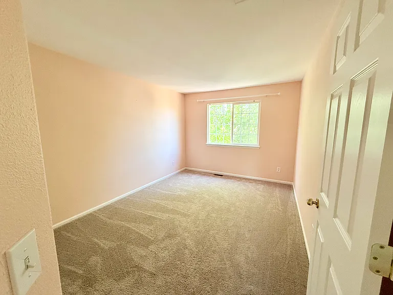 6047 S Walden Ct — Photo 15