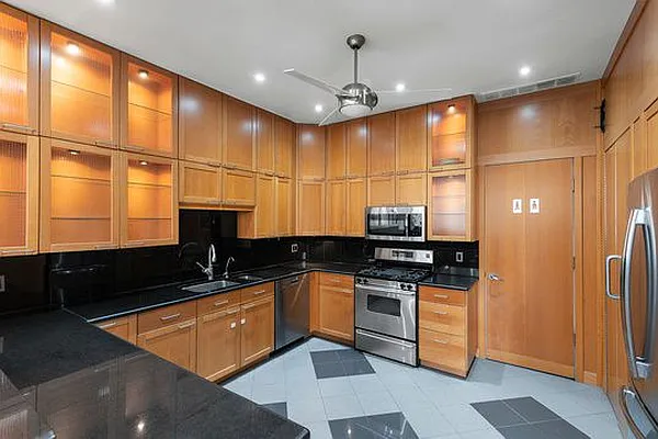 Rented by Nest Seekers International | media 4