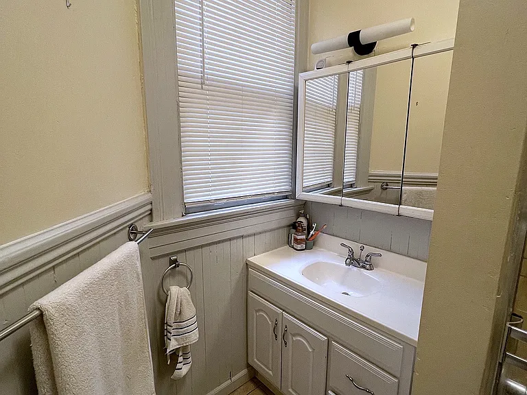 339 Waller St #1 — Photo 9
