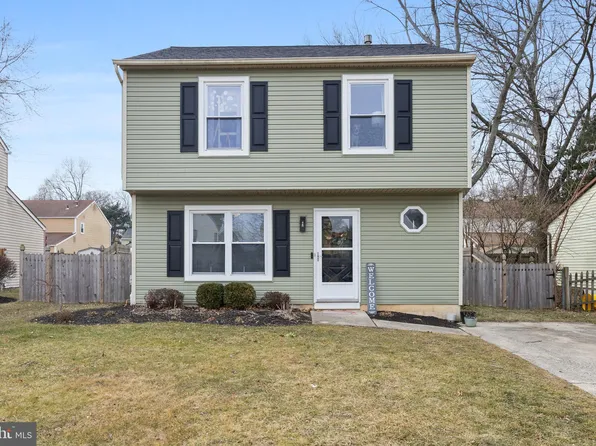 176 Peregrine Dr, Voorhees, NJ 08043