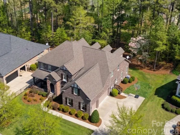 13017 Avila Ct, Charlotte, NC 28278