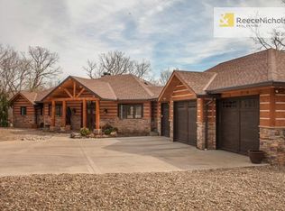 2200 SW Opossum Hollow Rd, Blue Springs, MO 64015