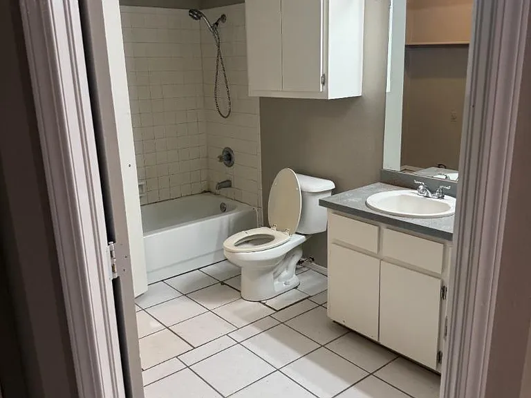 Unit Photo