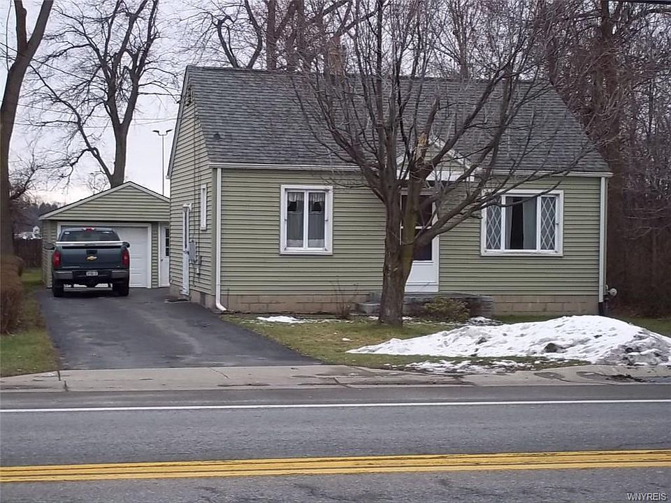 1st image of 131 Como Park Blvd