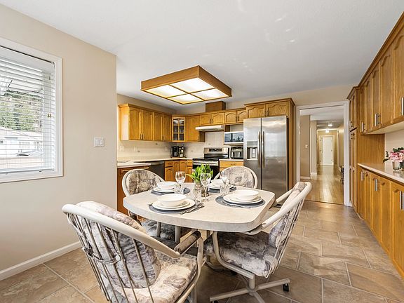 4th image of 6001 Promontory Rd #124