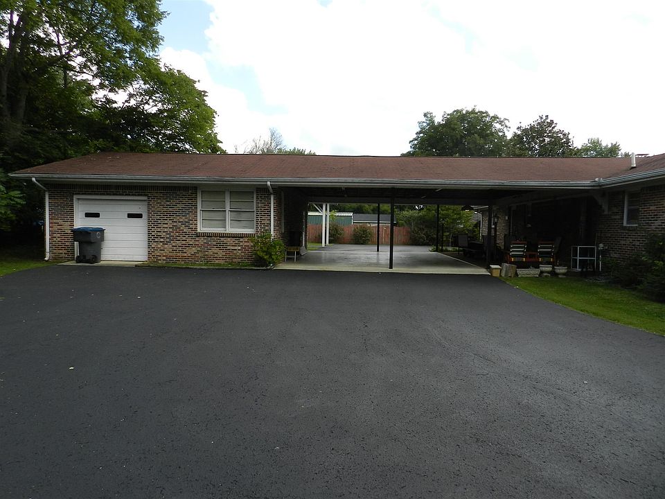 2nd image of 133 Rigney Dr