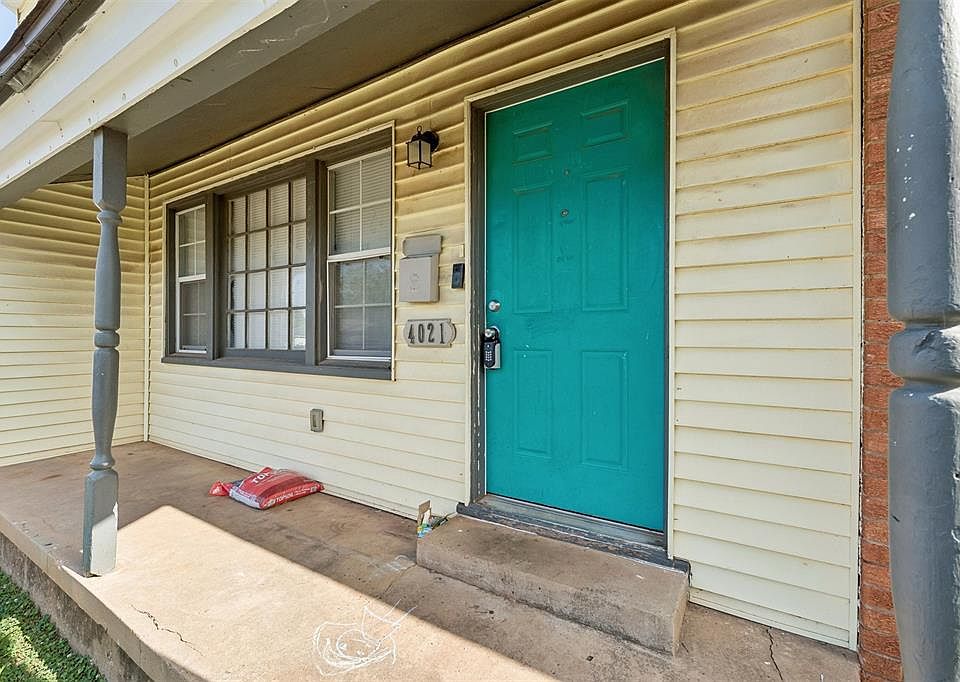 1st image of 4021 SE 24th St