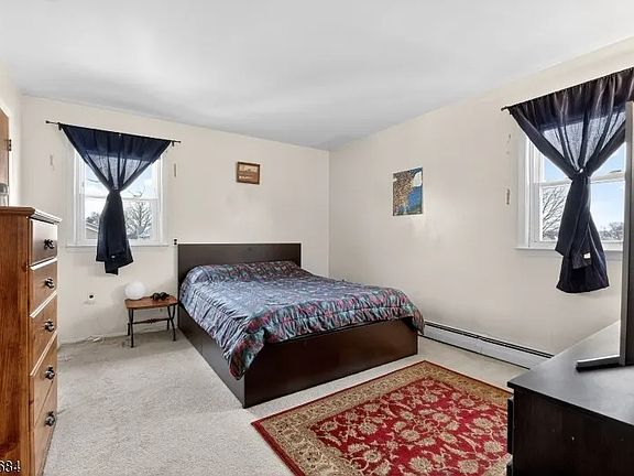 5th image of 162 Dundee Ave Floor 2