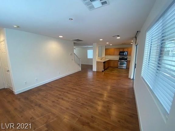 4th image of 10670 Pueblo Springs St