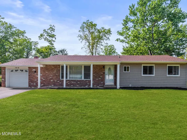 1016 Onyx Drive, Toms River, NJ 08753