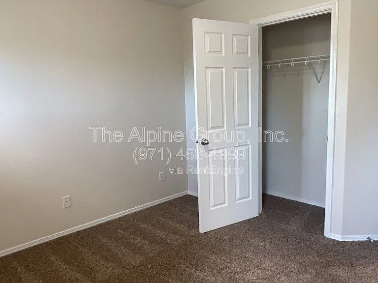 1914 27th Ave — Photo 16