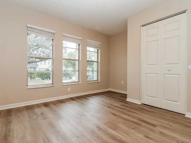 1828 Craven Dr — Photo 13