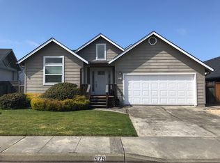 979 Stewart St, Fort Bragg, CA 95437