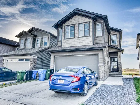 160 E Belvedere Dr SE, Calgary, AB T2A 7L5