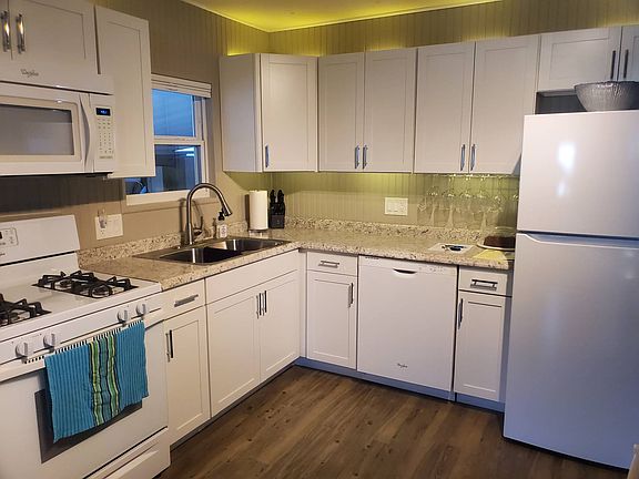 3rd image of 4125 Park St N Lot 614