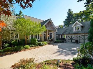 103 Cliffbrook Ct, Flat Rock, NC 28731