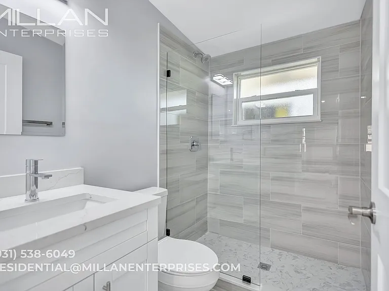 325 Capri Boulevard — Photo 16