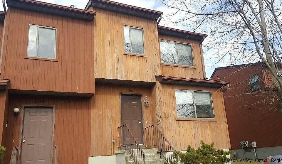 1st image of 206 Sterling Pl