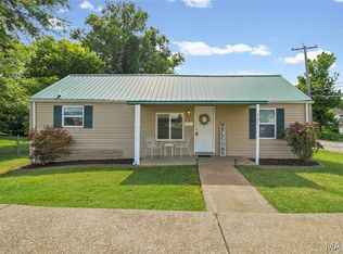 121 Chestnut St, Festus, MO 63028