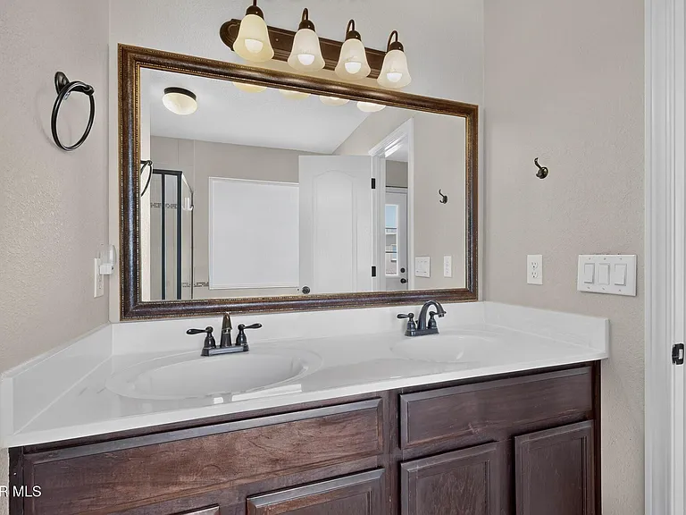 14613 Sunny Land Ave — Photo 30