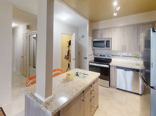 2600 Don Mills - Hunters Lodge, Toronto, ON M2J 3B4