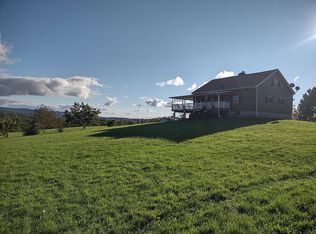 21 Humphrey Way, Valley Falls, NY 12185