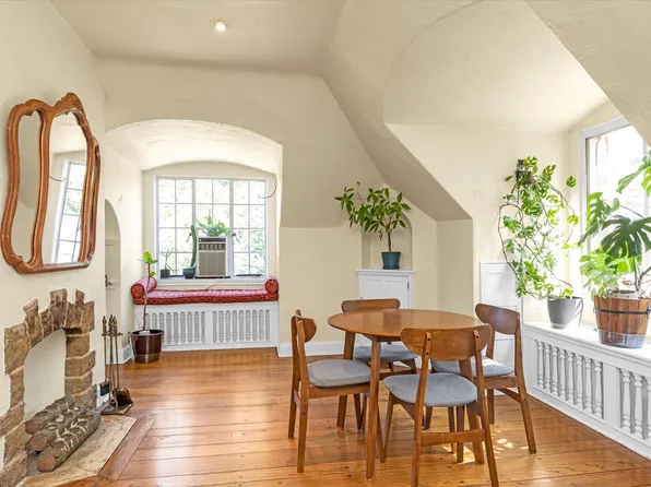 38-30 Douglaston Parkway image 14 of 15