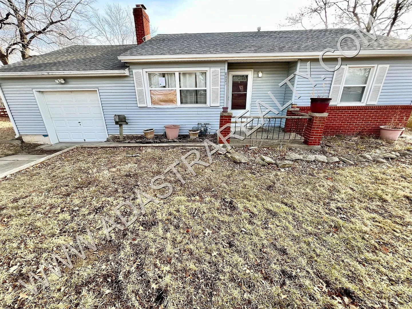 Beautiful 2 Bed/2 Bath Home in Raytown-Coming SOON!! — Photo 1
