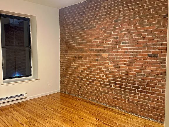4th image of 140 Amity St #5
