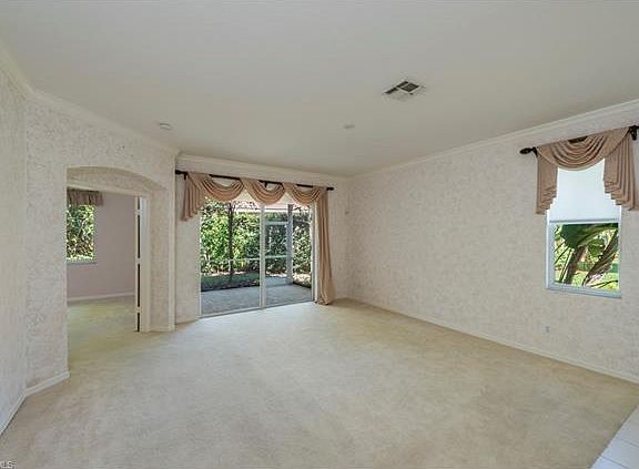 4th image of 7842 Berkshire Pines Dr